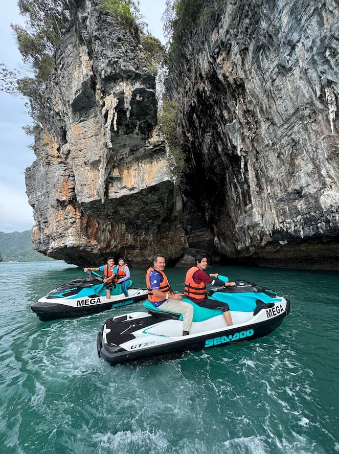 Langkawi Jet Ski Island Hopping & Sightseeing Tour